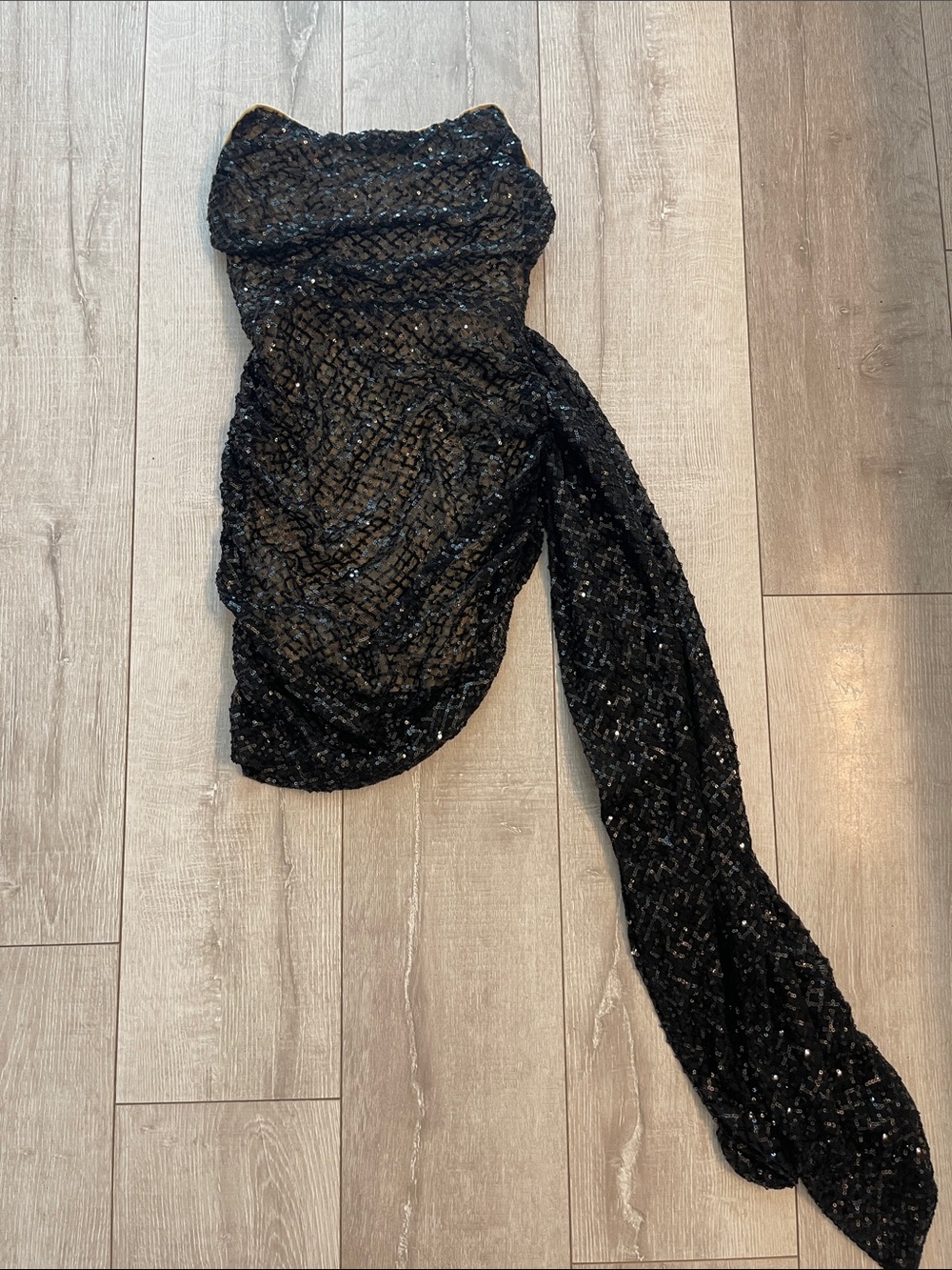 🖤🌹Black Sequin Evening mini dress with drape detail XS never worn!🖤🌹 - Picture 3 of 8